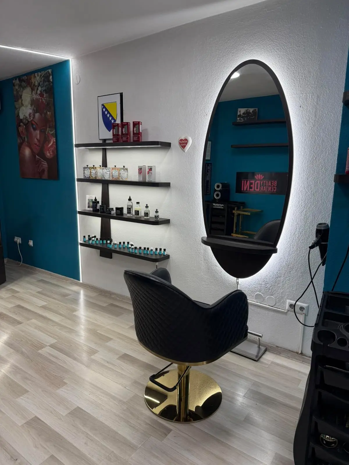 Frizura u beauty studiju